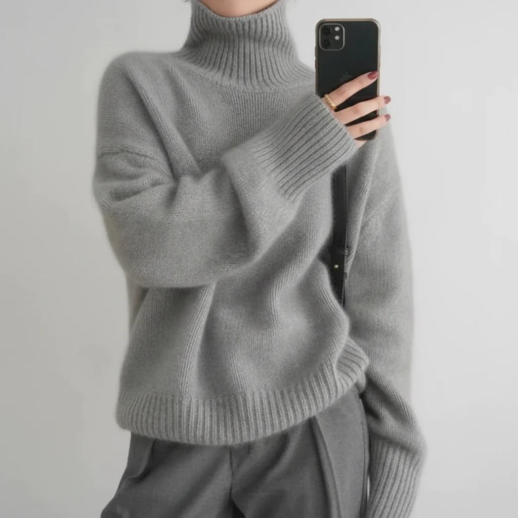 Cozy Women's Thick Crew Neck Winter Sweater